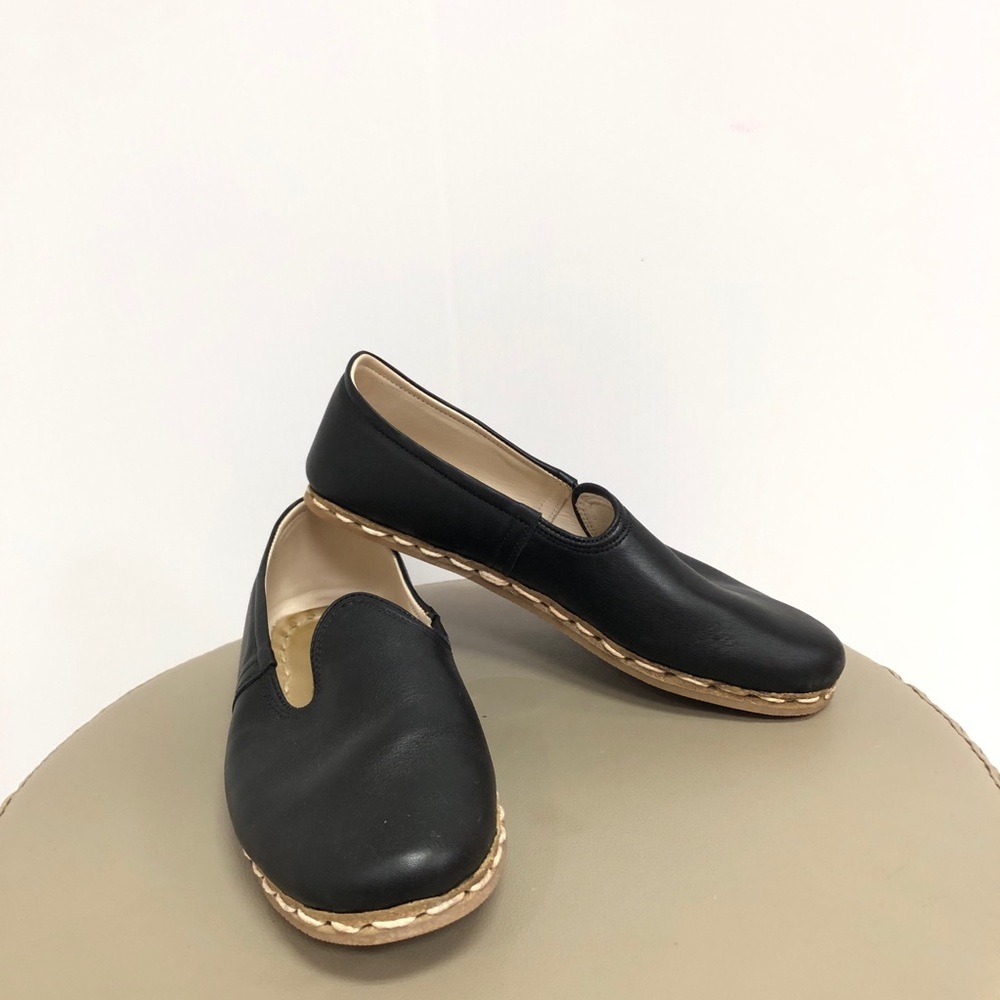 Black Leather Slip-On Flats - Comfortable Everyday Loafers